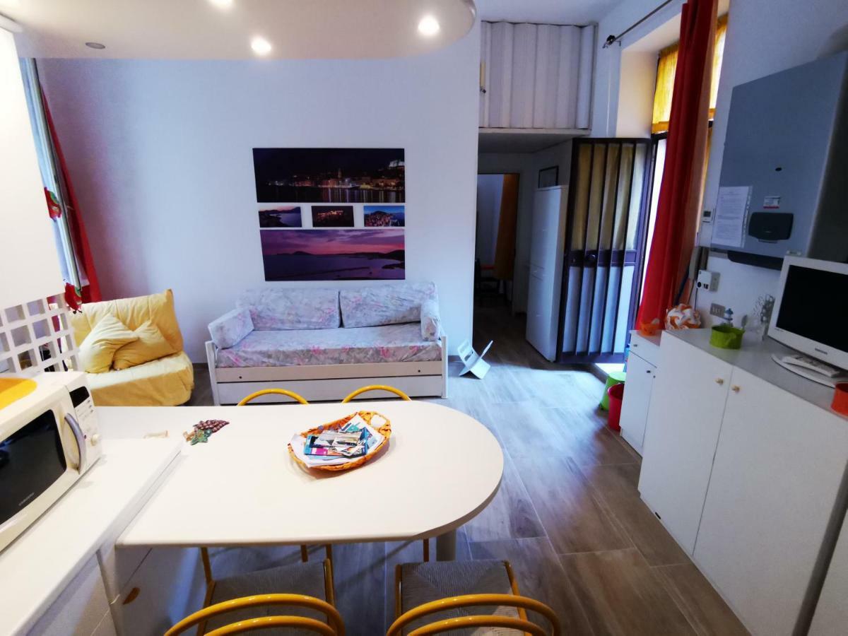 Medieval Flat Apartment กาเอตา ภายนอก รูปภาพ